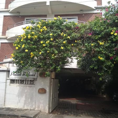 Pleasant Boulevard Mg Road بنغالور المظهر الخارجي الصورة